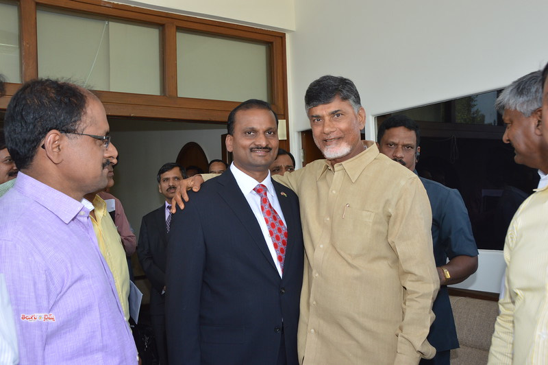 TANA Team Members Meet Chandrababu