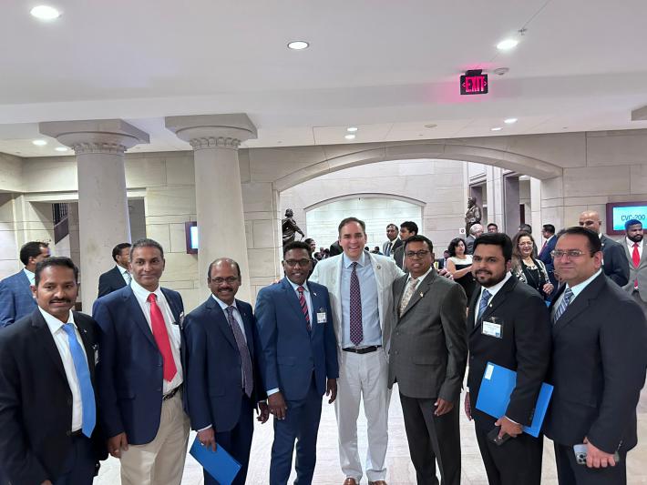 180-key-democrat-and-republican-lawmakers-participate-in-itserve-capitol-hill-day-4.jpg
