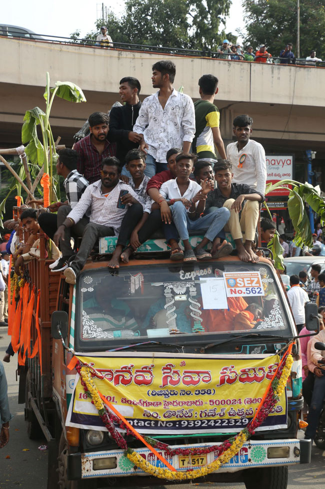 2023-hyderabad-ganesh-visarjan-photos-set-1-11.jpg