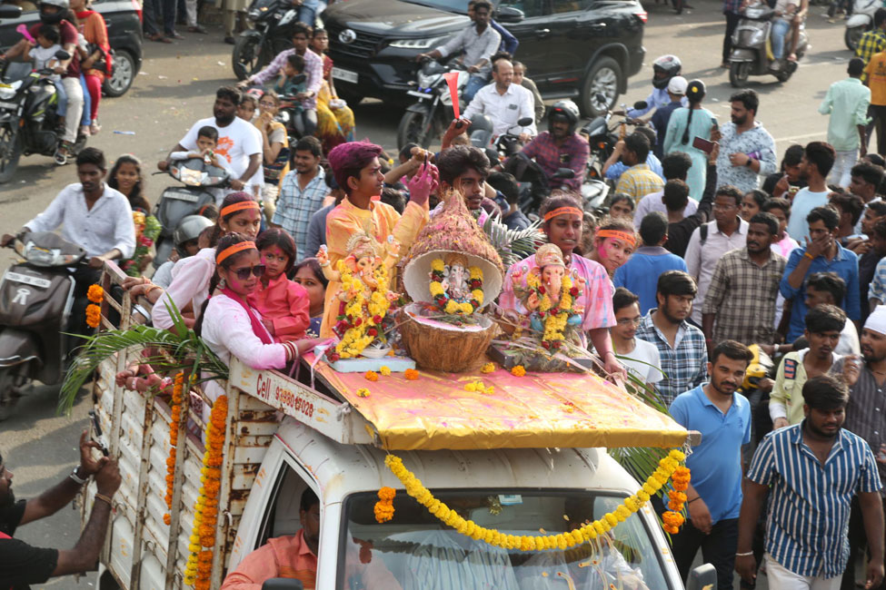 2023-hyderabad-ganesh-visarjan-photos-set-1-13.jpg
