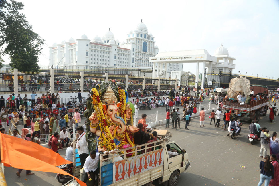 2023-hyderabad-ganesh-visarjan-photos-set-1-19.jpg