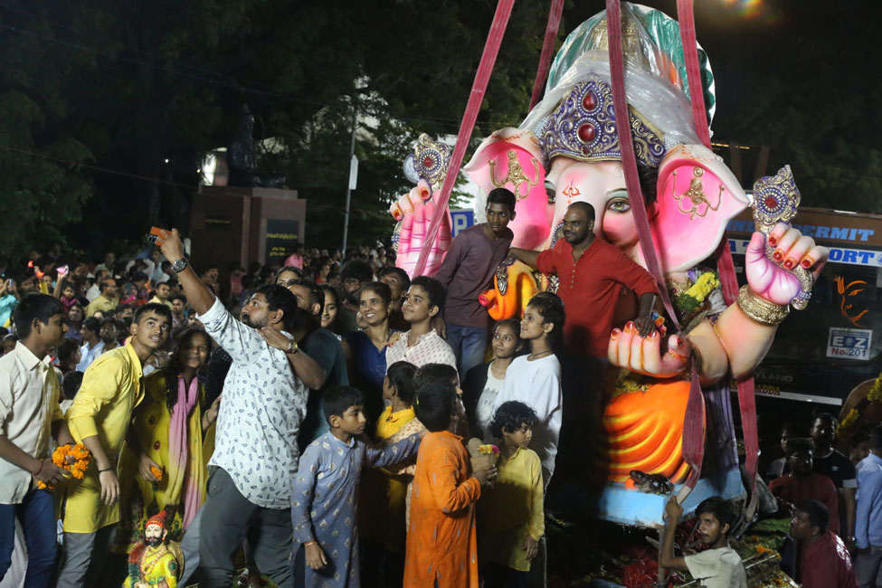 2023-hyderabad-ganesh-visarjan-photos-set-1-48.jpg