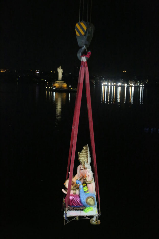 2023-hyderabad-ganesh-visarjan-photos-set-1-8.jpg