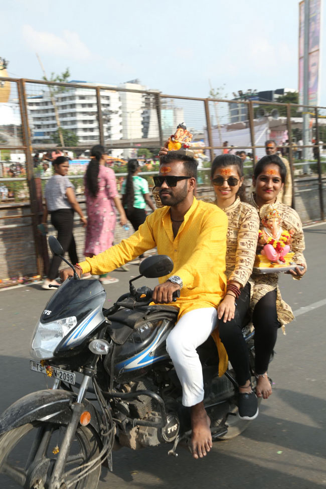 2023-hyderabad-ganesh-visarjan-photos-set-2-20.jpg