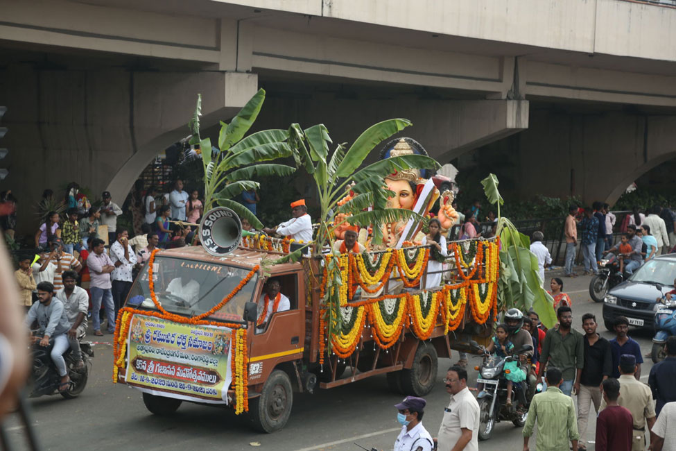 2023-hyderabad-ganesh-visarjan-photos-set-2-3.jpg