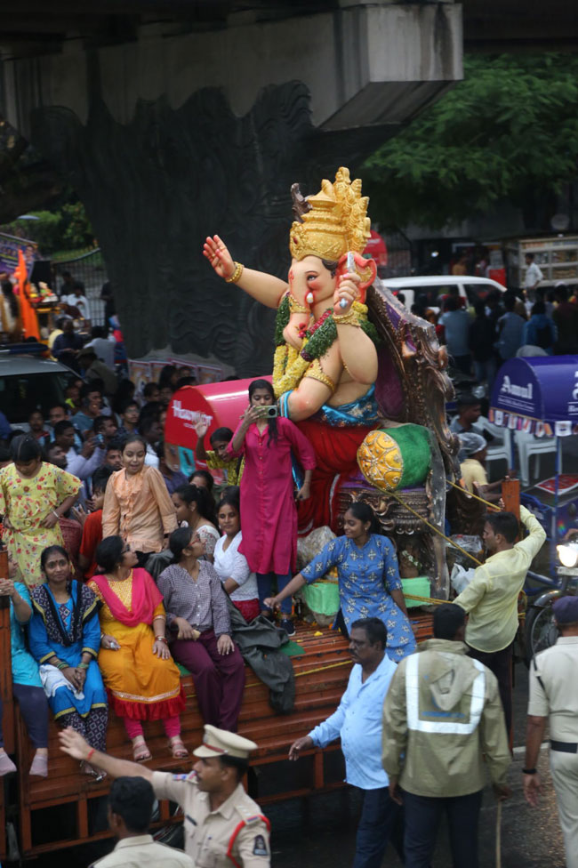 2023-hyderabad-ganesh-visarjan-photos-set-2-32.jpg