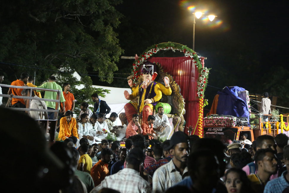 2023-hyderabad-ganesh-visarjan-photos-set-2-36.jpg
