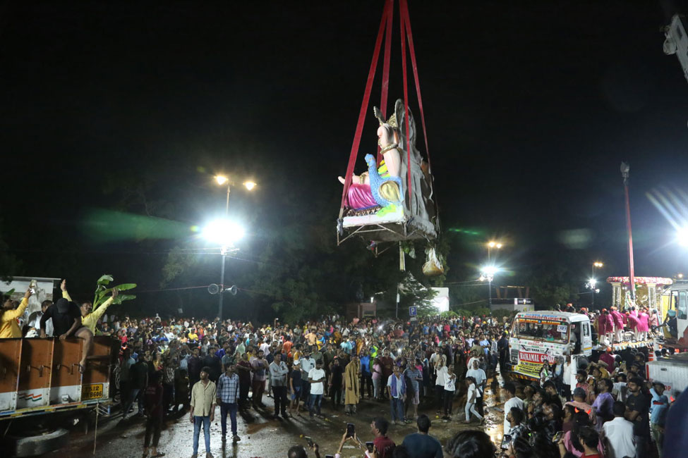 2023-hyderabad-ganesh-visarjan-photos-set-2-49.jpg