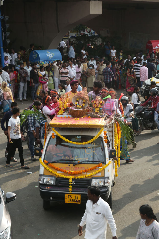 2023-hyderabad-ganesh-visarjan-photos-set-2-6.jpg