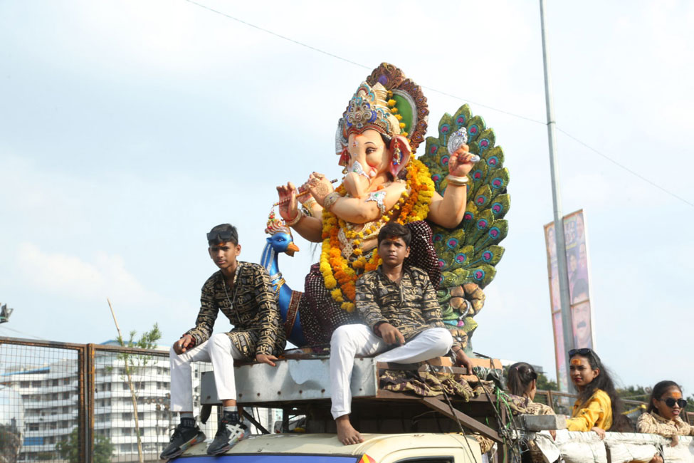 2023-hyderabad-ganesh-visarjan-photos-set-3-13.jpg