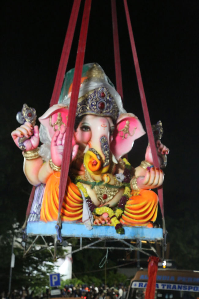 2023-hyderabad-ganesh-visarjan-photos-set-3-34.jpg