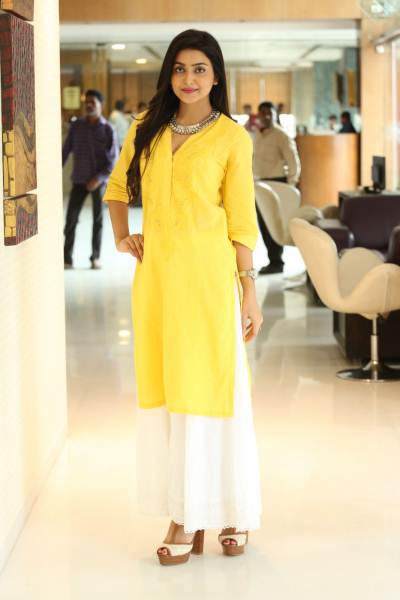 AVANTHIKA-MISRA-VAISAKHAM-29.jpg