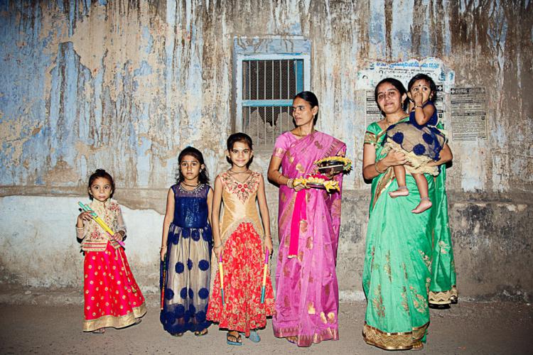 Bathukamma-by-Hiro-Tanaka-_-Indian-Photo-Festival-2018-Hyderabad-1.jpg