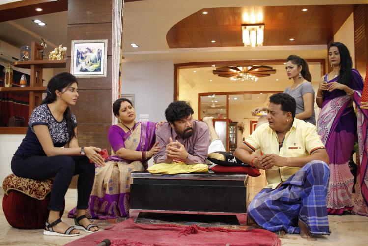 Desamudhurs-Movie-Stills-010.jpg