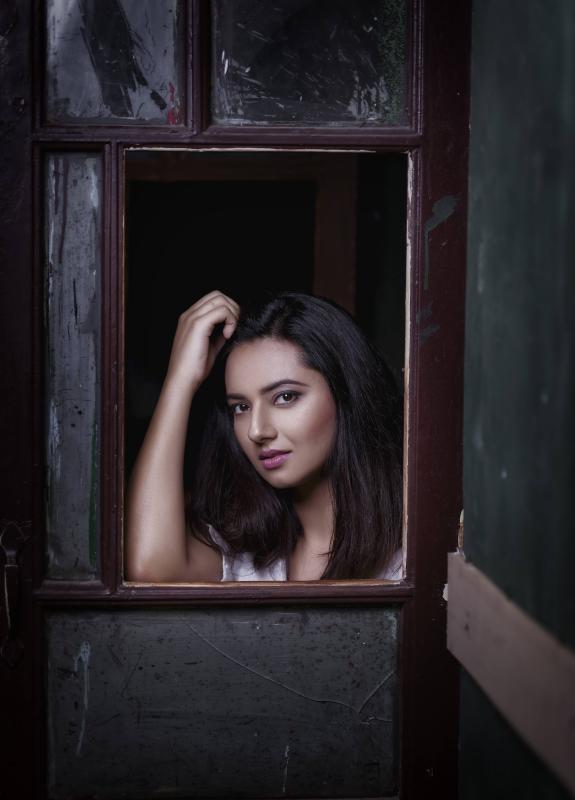 Esha-Chawla-10.jpg