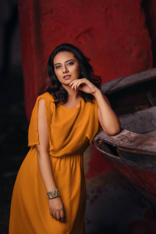 Esha-Chawla-5.jpg