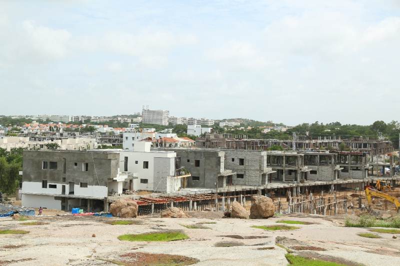 Hillside5.jpg