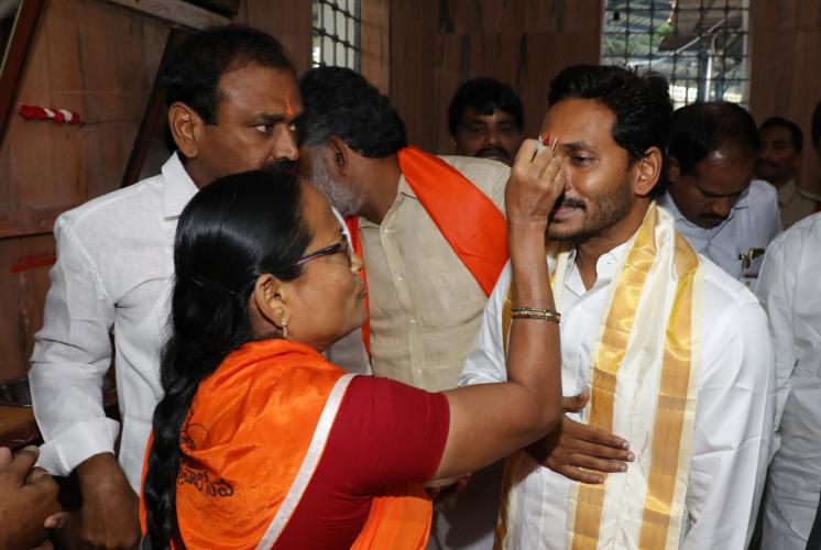 YS Jagan visits Tirumala