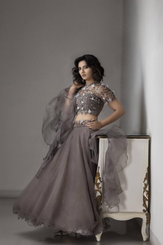 Isha-Chawla-5.jpg
