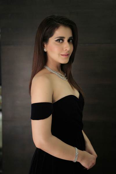 Rashi Khanna Stills