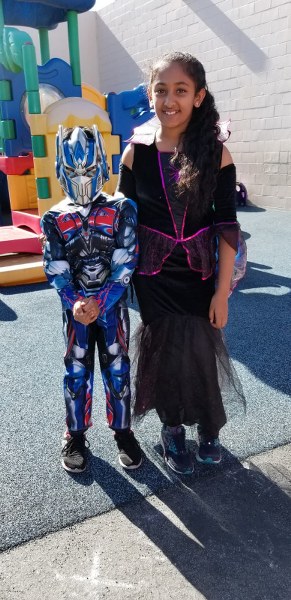 PHOTO-2018-10-28-00-45-20_291x600.jpg
