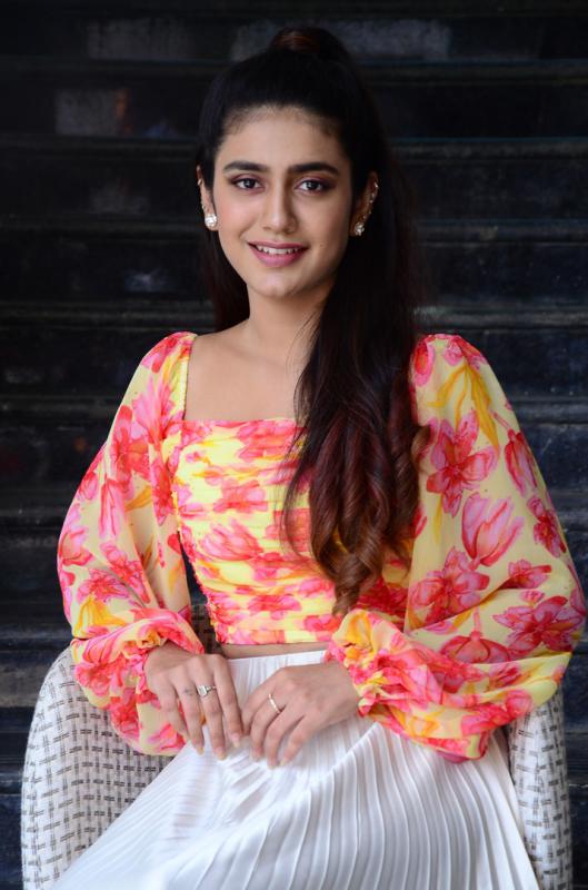 Priya-Prakash-Warrier-40.jpg