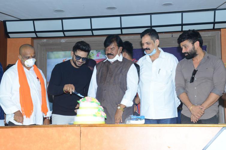 Ravanalanka-Movie-Presseet-118.jpg