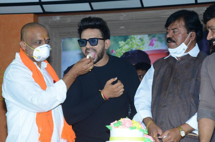 Ravanalanka-Movie-Presseet-121.jpg