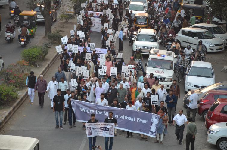SILENT-RALLY-2.jpg