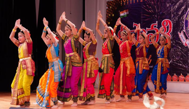 TANTEX-Deepavali-Vedukalu-2017_Dance-Item2.jpg