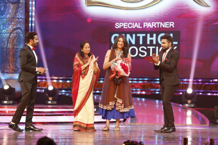 Zee-Tv-Apsara-Awards-31.jpg