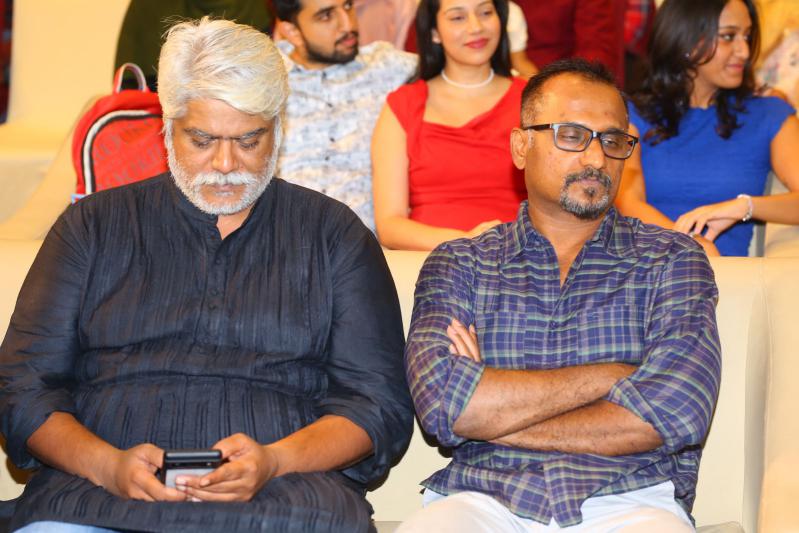 aa-okkati-adakku-pre-release-2.jpg