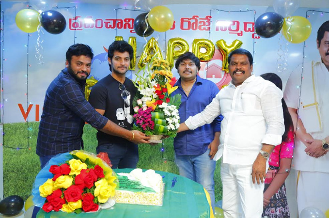 aadi-sai-kumar-birthday-celebrations-4.jpg