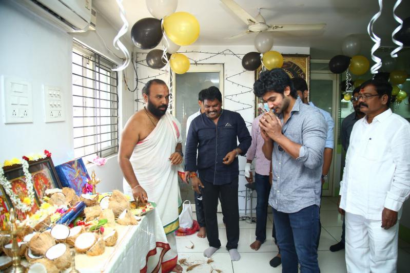 aadi-sai-kumar-new-movie-opening-1.jpg