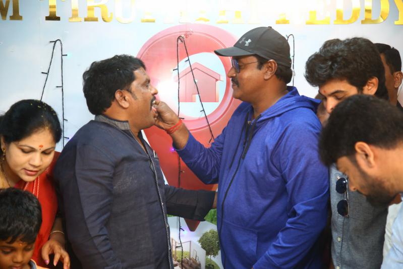 aadi-sai-kumar-new-movie-opening-5.jpg