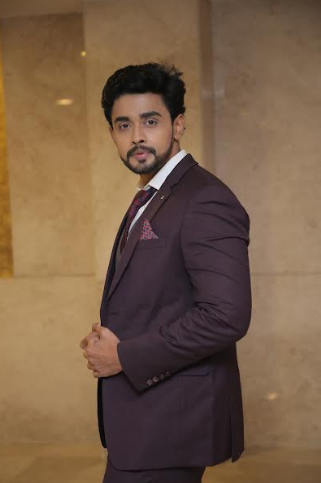 aakasa-veedhullo-movie-pre-release-3.jpg