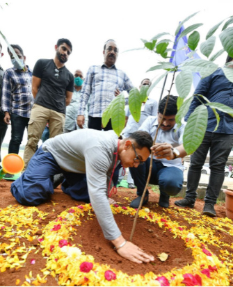 aamir-khan-green-india-challenge-in-begumpet-9.jpg