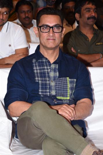 aamir-khan-stills-14.jpg