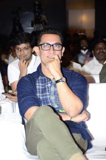 aamir-khan-stills-7.jpg