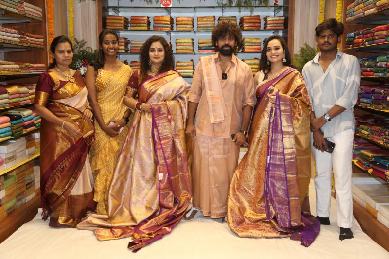 aata-sandeep-jyothiraj-at-aishwarya-silks-grand-opening-7.jpg