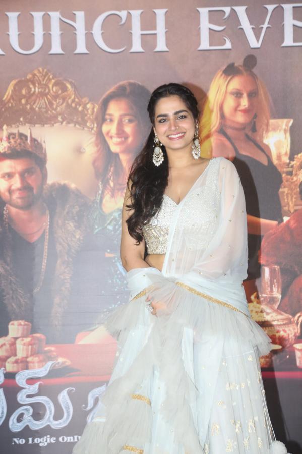 aayesha-khan-stills-8.jpg