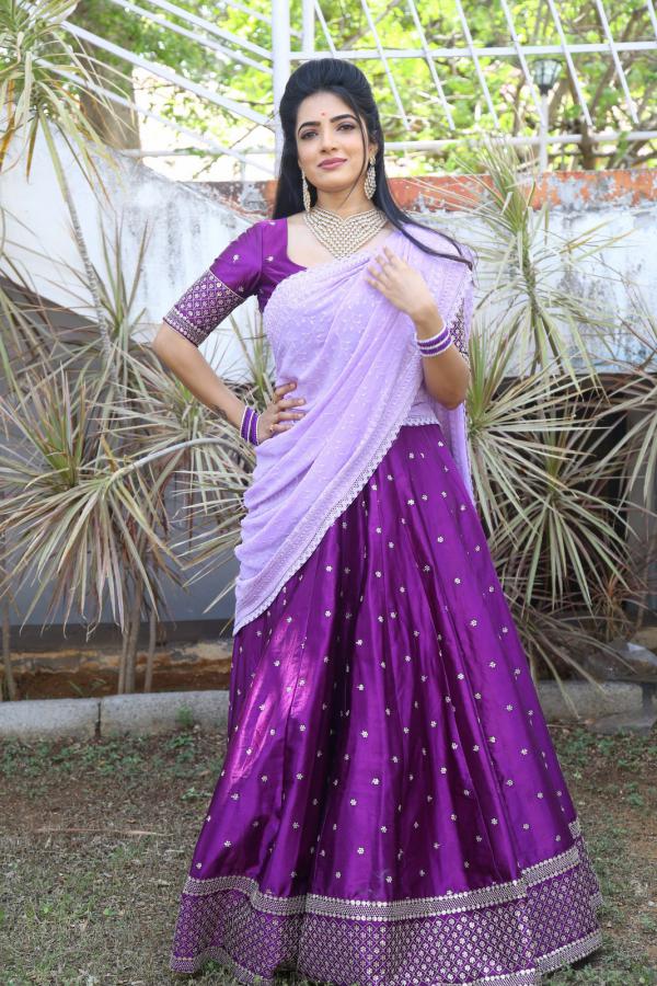 aayushi-patel-stills-10.jpg