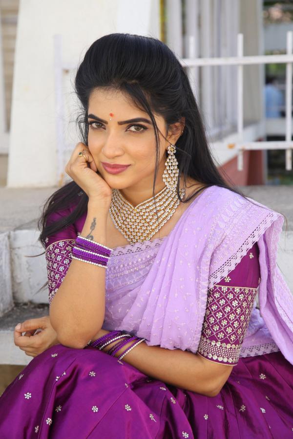 aayushi-patel-stills-13.jpg