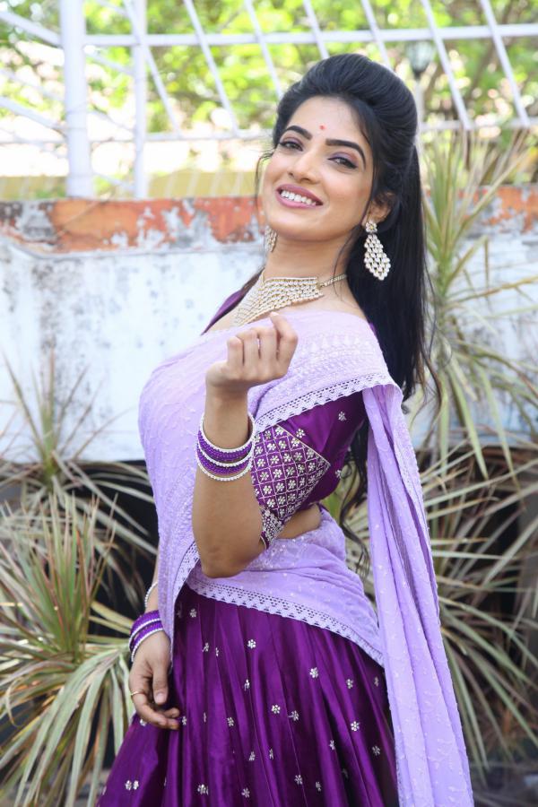 aayushi-patel-stills-2.jpg