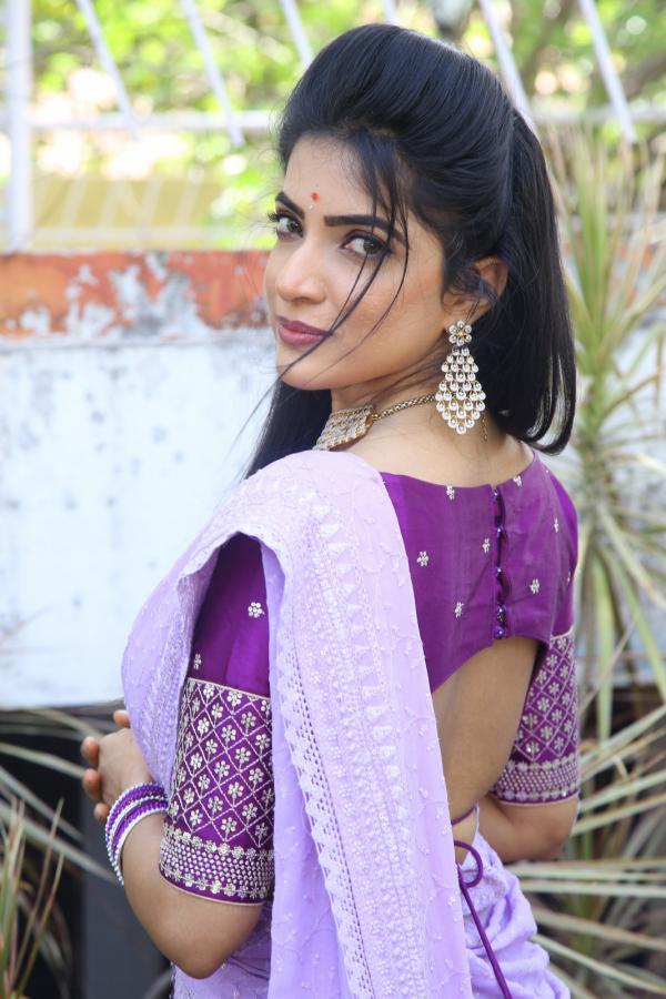 aayushi-patel-stills-7.jpg