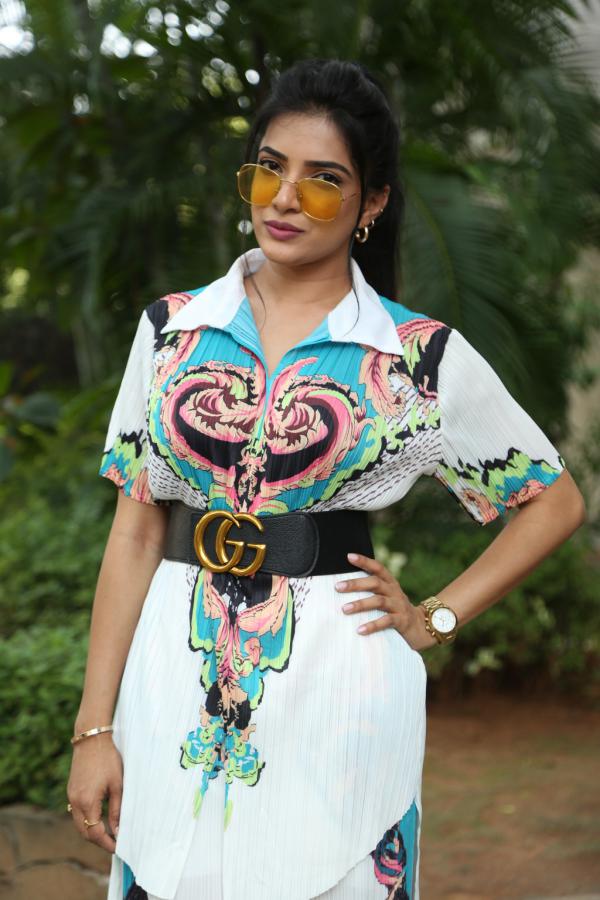 aayushi-patell-stills-5.jpg