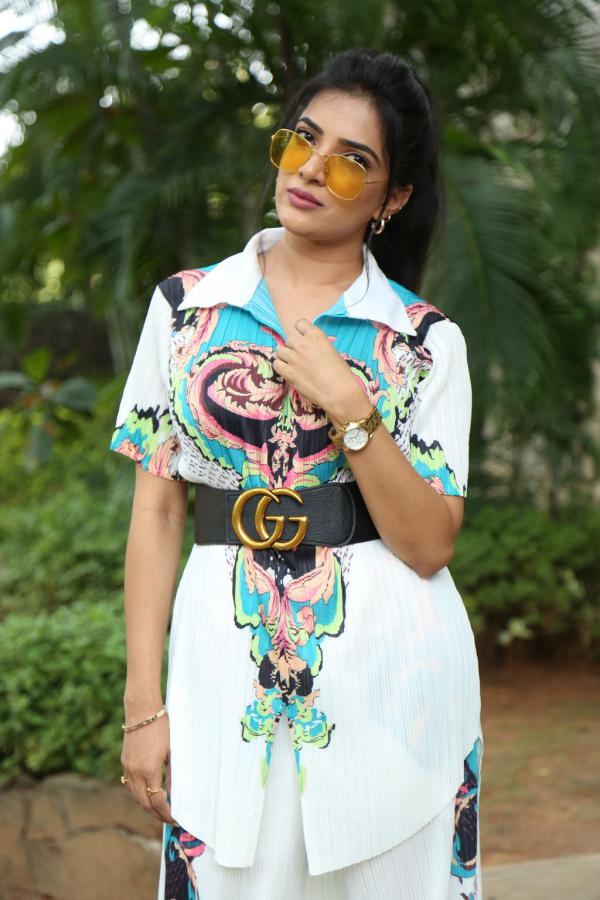 aayushi-patell-stills-7.jpg
