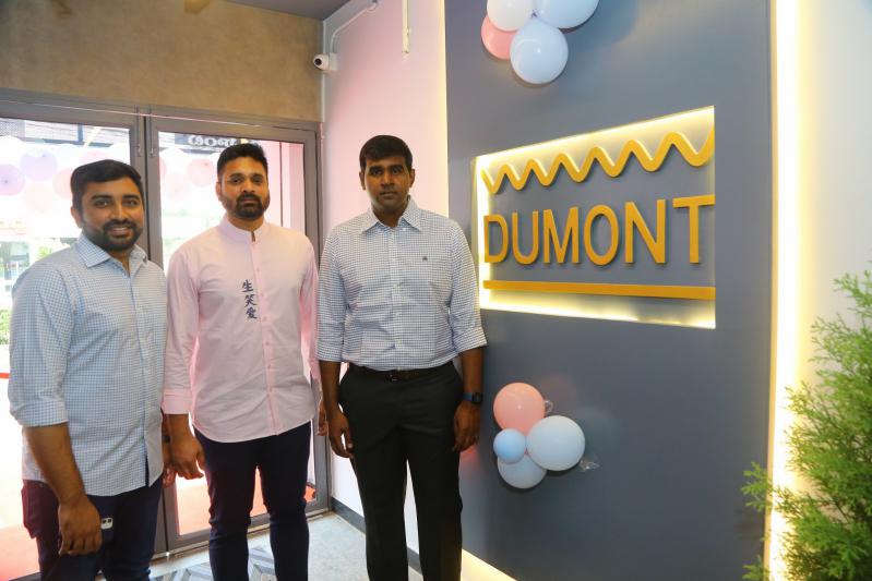 actress-neha-shetty-launches-dumont-coffee-meets-ice-creamery-store-in-kompally-6.jpg