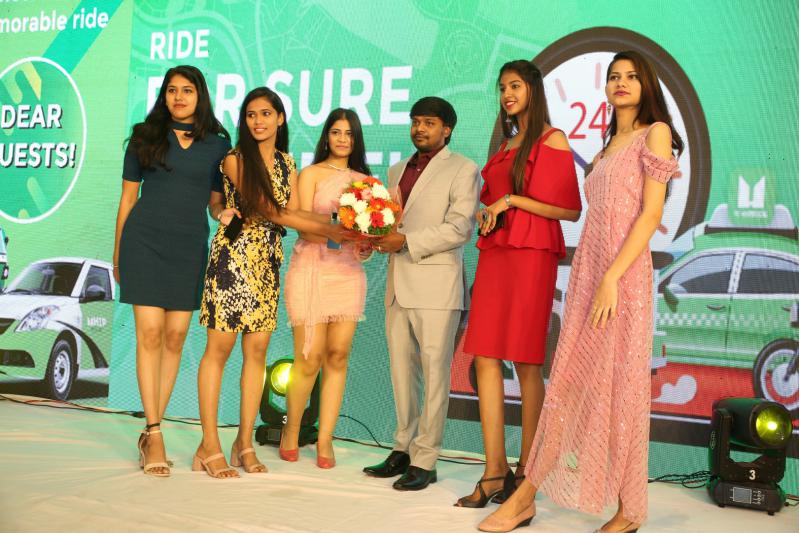 actress-sreemukhi-inaugurates-whipride-taxi-services-17.jpg