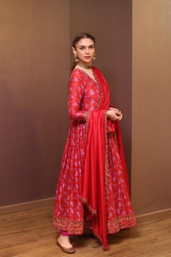 aditi-rao-hydari-interview-14.jpg